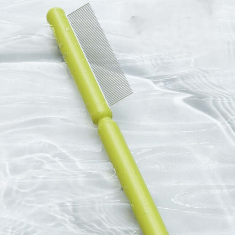 AIWO Fine-Tooth Deshedding Comb for Cats and DogsPetroom