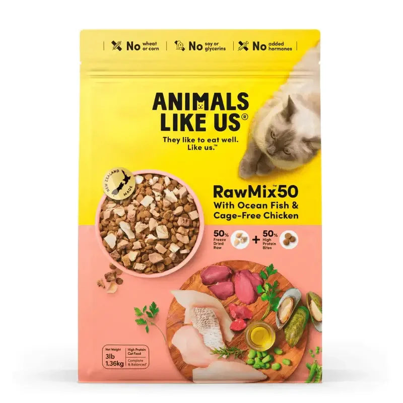 Animals Like Us Freeze Dried Raw Mix 50 Ocean Fish & Chicken Cat Dry Food 1.36kg packaging with cat image.