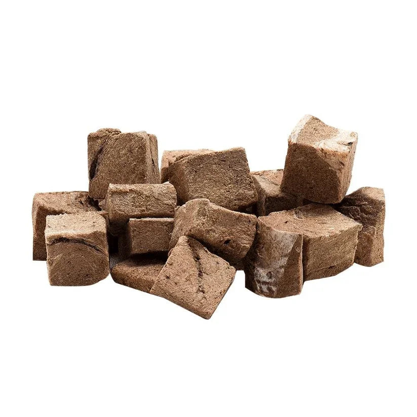 Freezy Paws Beef Liver Freeze Dried Pet Treats 100g - cubes of freeze-dried beef liver treats for pets.