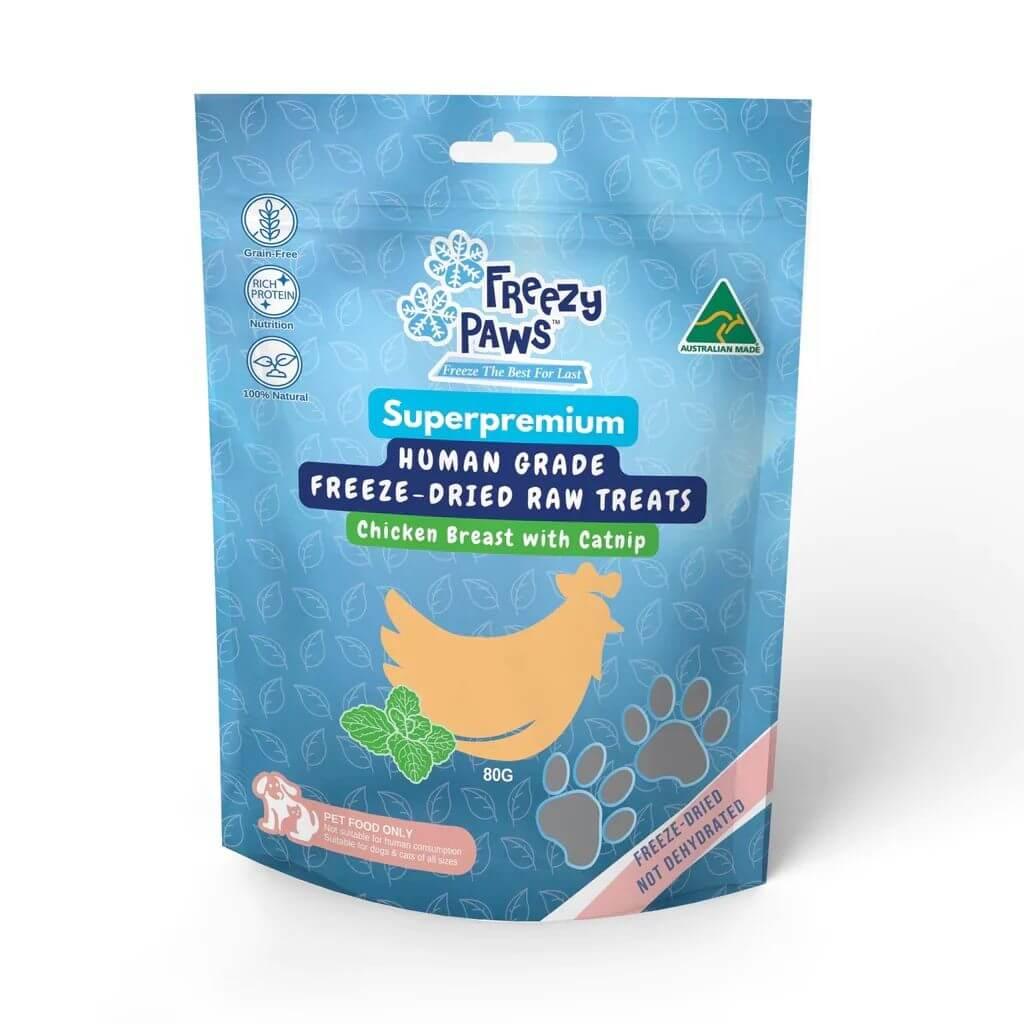 Freezy Paws Freeze Dried Human Grade Chicken Breast Catnip Cat Treats 80g packaging with cat and paw prints.