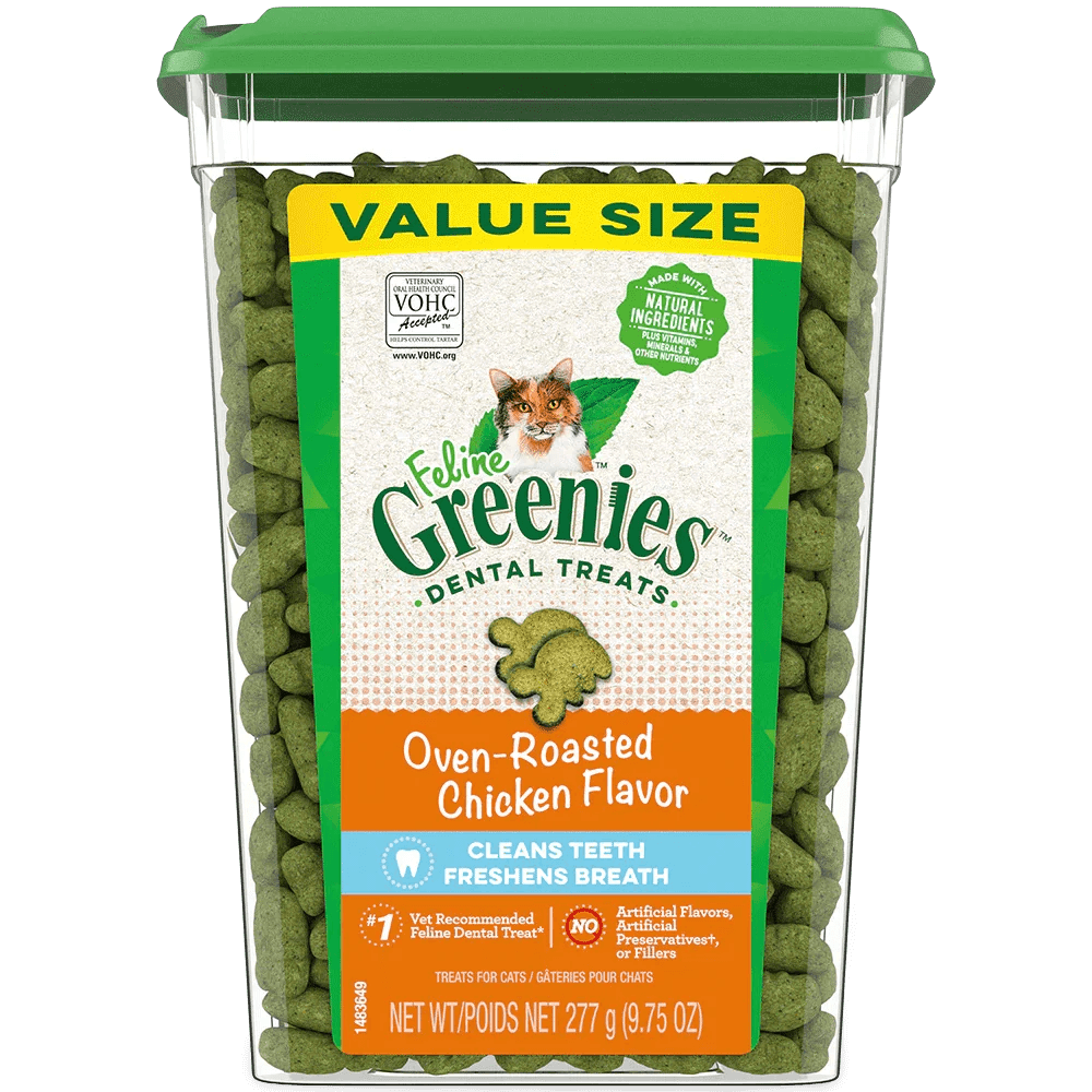 Greenies Dental Oven Roasted Cat Treats Chicken Flavour 277g in a value size container, promoting dental health for cats.