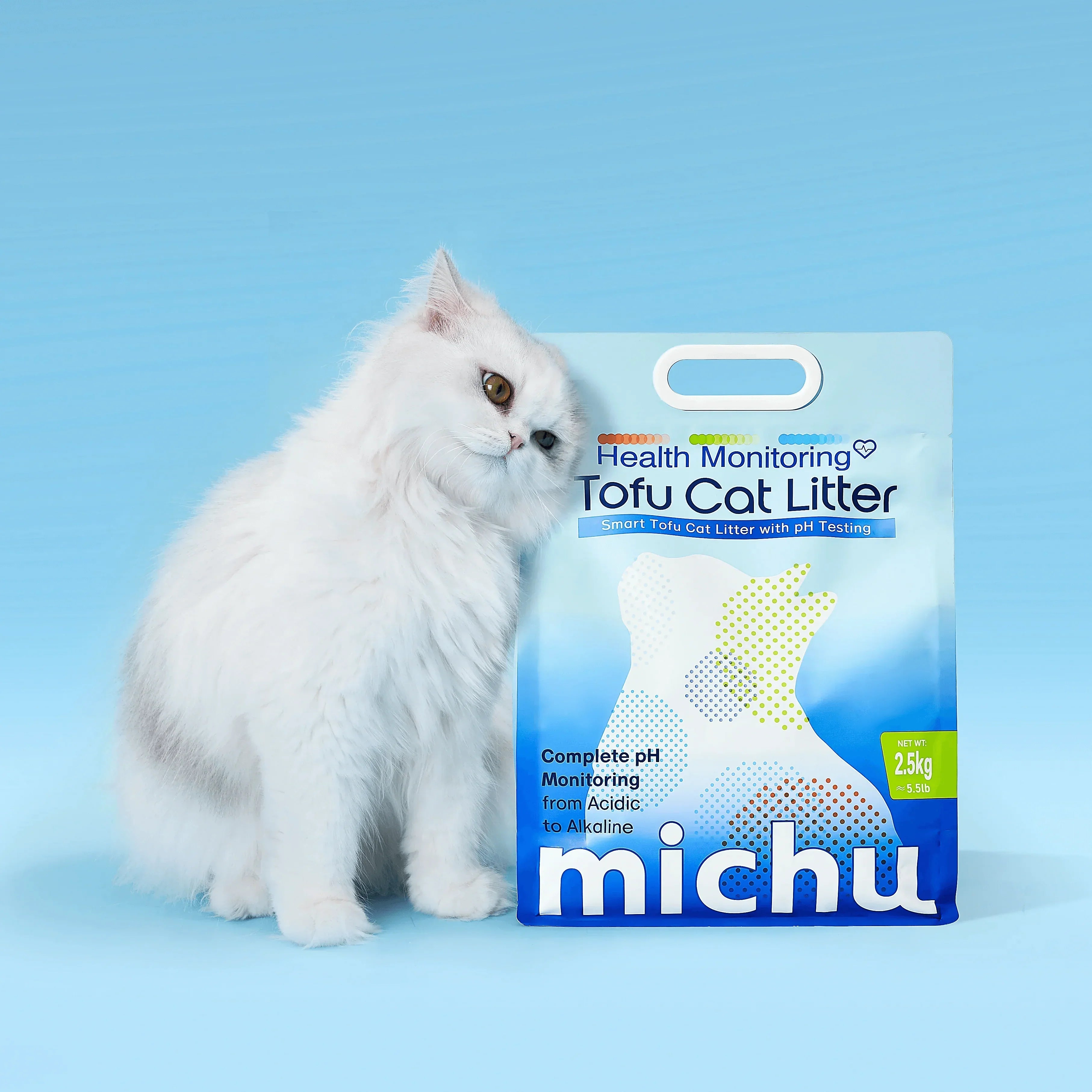 Michu Health Monitoring Cat Litter 2.5kg/6L - pH Monitoring from Acidic to Alkaline with a white cat
