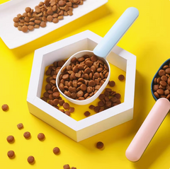 Long Handle With Clip Pet Food Scoop For Dog And Cat