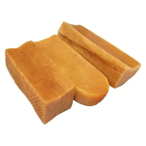 Natural dog chew bones for healthy teeth and gums, ideal for dogs of all sizes
